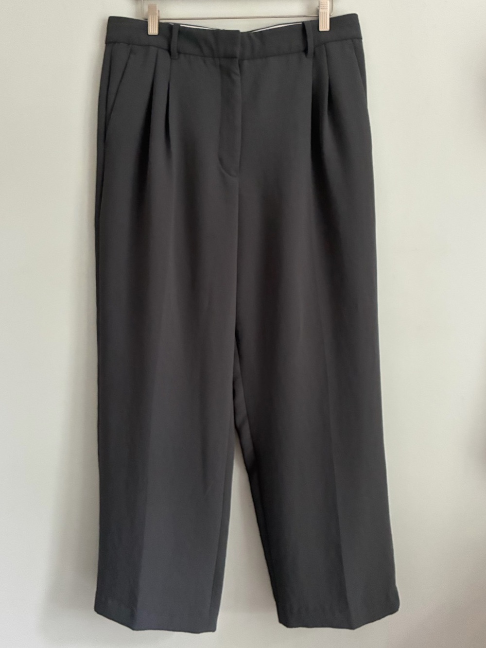 ARITZIA Charcoal Pleated Wide Leg High-Waist Trousers Size 14